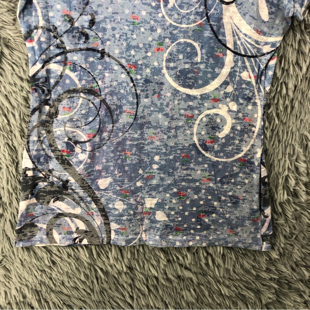 Maurices Shirt Womens Large Vneck Embellished Blue Scroll Design Top - Picture 11 of 11